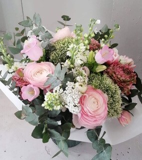 Pretty Pink bouquet by Studio Nelk